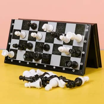 1 комплект мини-международных шахмат, складная магнитная пластиковая шахматная доска, настольная игра, портативная детская игрушка, портативная
