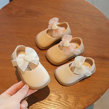 Детская обувь в корейском стиле из искусственной кожи, дышащая, мягкая, нескользящая подошва С бантом-бабочкой, обувь для вечеринок принцессы, детская обувь