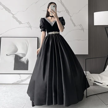 Потрясающее черное платье для выпускного вечера с V-образным вырезом и атласной юбкой длиной до пола для женщин